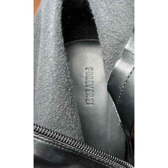 Forever 21 Women's Size 11 Black Stretch Faux Leather Ankle Boots Side Zip - Picture 8 of 8